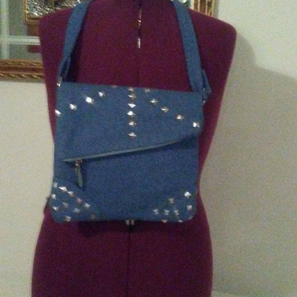 Purses - Picture 5 of 6